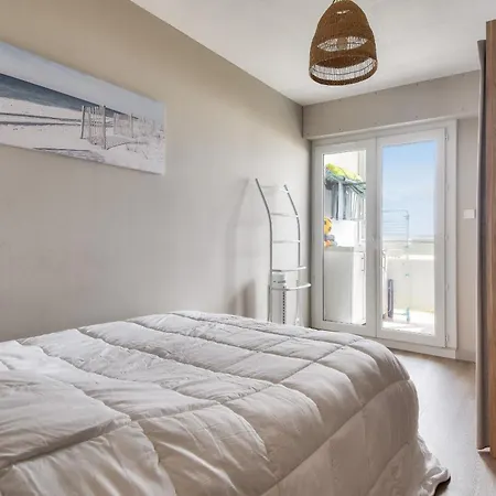 Apartment Vue Sur Et Pieds Dans L'eau Plage-des-Demoiselles